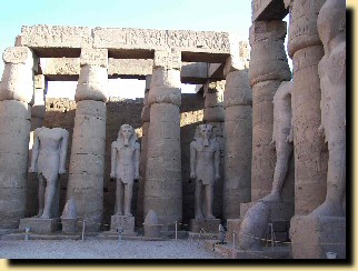 La cour de Ramss II
